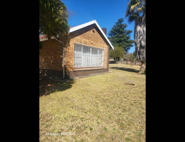 4 BEDROOM FREEHOLD TO LET IN DUNNOTTAR